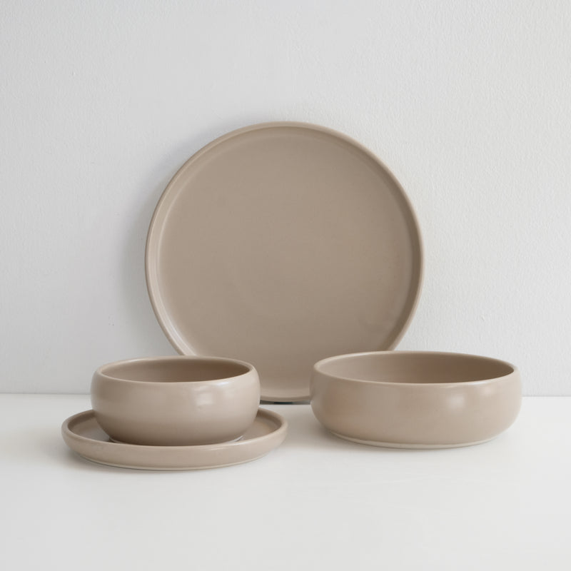 Ensemble de 4 pièces - Porcelaine tournée à la main (avec grande assiette 10.5 pouces)