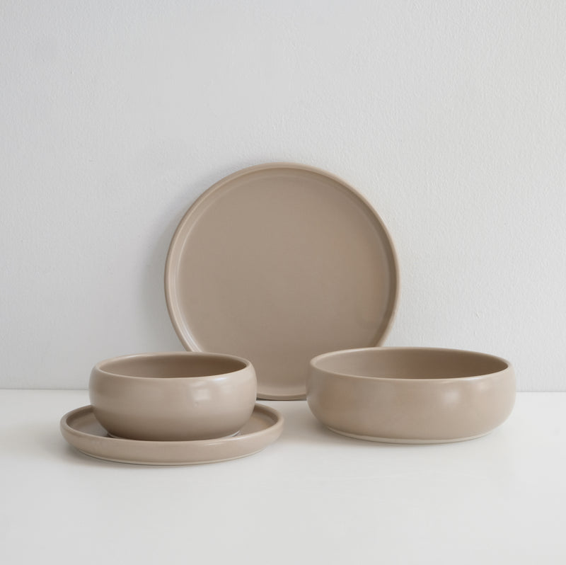 Handmade porcelain dinnerware set (with medium 9 inch plate)