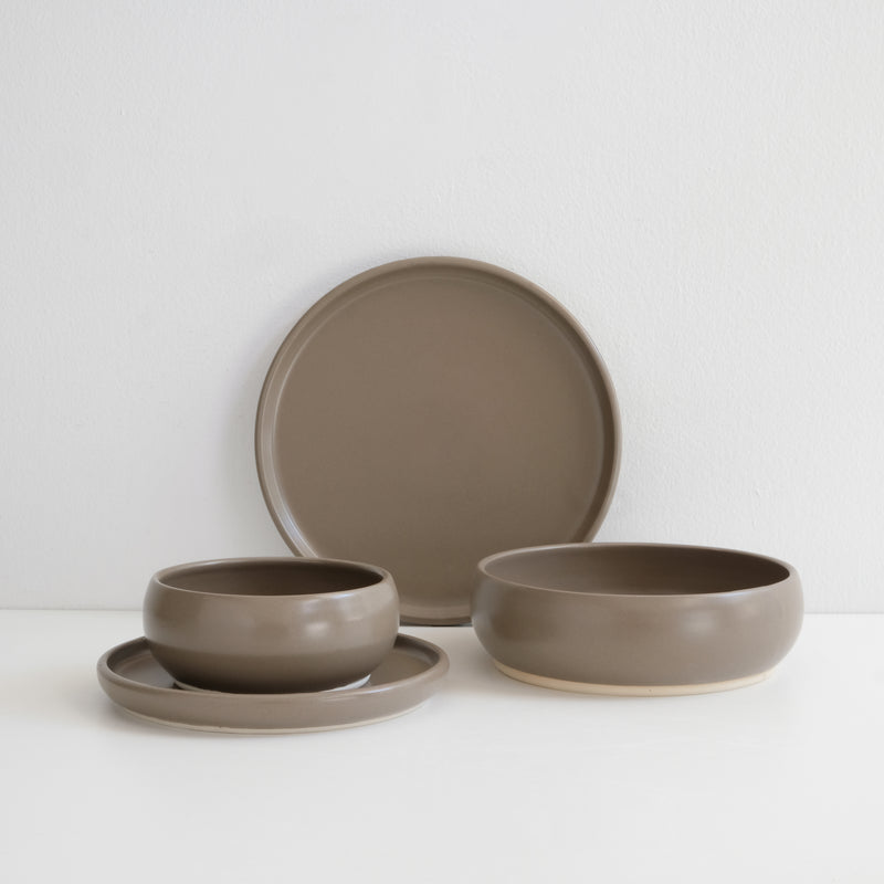 Handmade porcelain dinnerware set (with medium 9 inch plate)