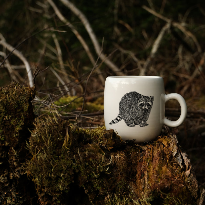 Coffee mug with wild animal print