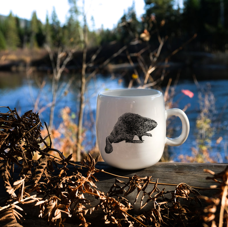 Coffee mug with wild animal print