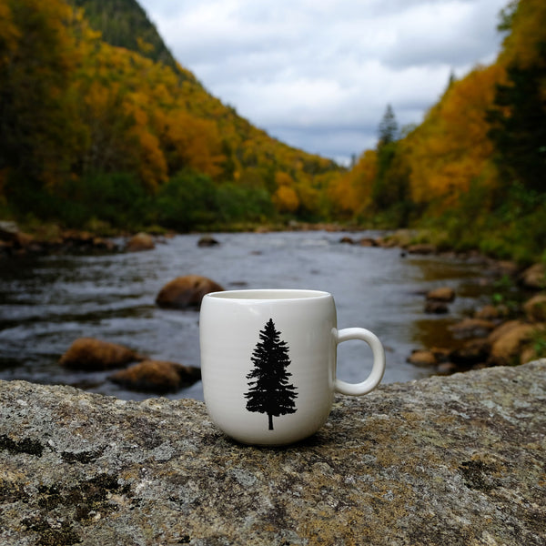 Coffee mug with wild animal print